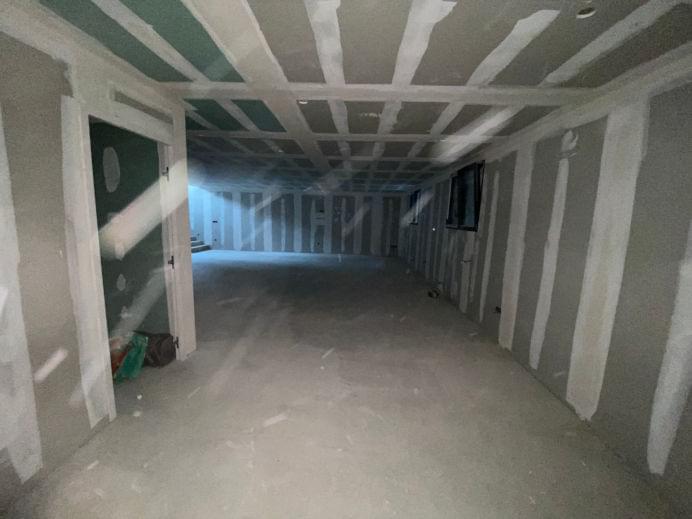 pomieszczenie przed szpachlowaniem