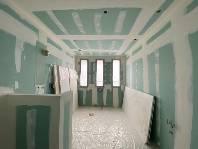 pomieszczenie przed szpachlowaniem