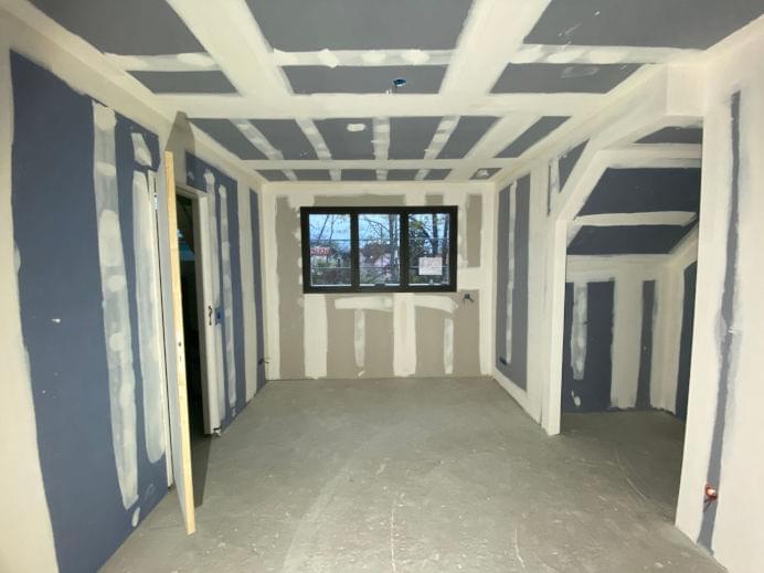 pomieszczenie przed szpachlowaniem