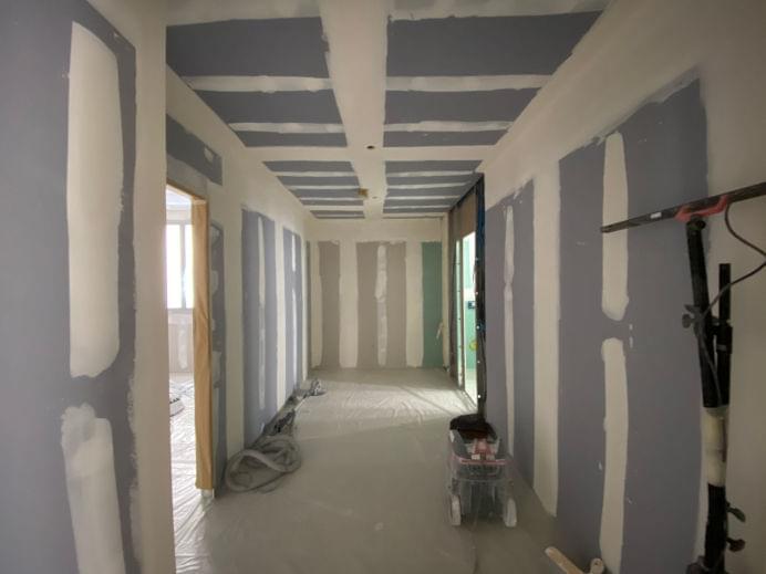 pomieszczenie przed szpachlowaniem