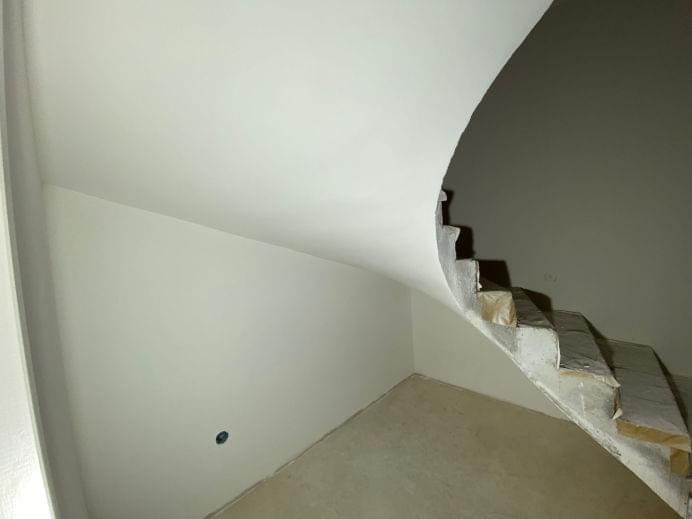 pomieszczenie po szpachlowaniu