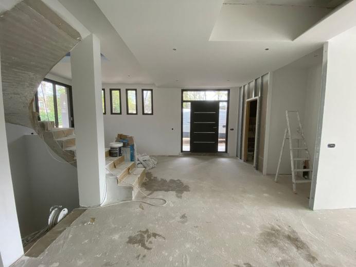 pomieszczenie po szpachlowaniu